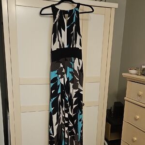 Elegant Black and Blue Patterned Maxi Dress